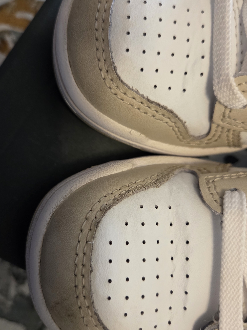 New Balance Kids Beige and White Sneakers - Picture 8 of 12